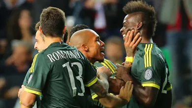 Balotelli demora menos de uma hora para marcar no retorno ao Milan, e o faz em grande estilo