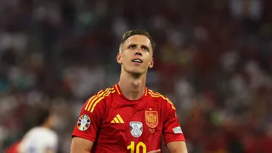 O tempo &eacute; inimigo dos clubes interessados por Dani Olmo, destaque espanhol da Euro