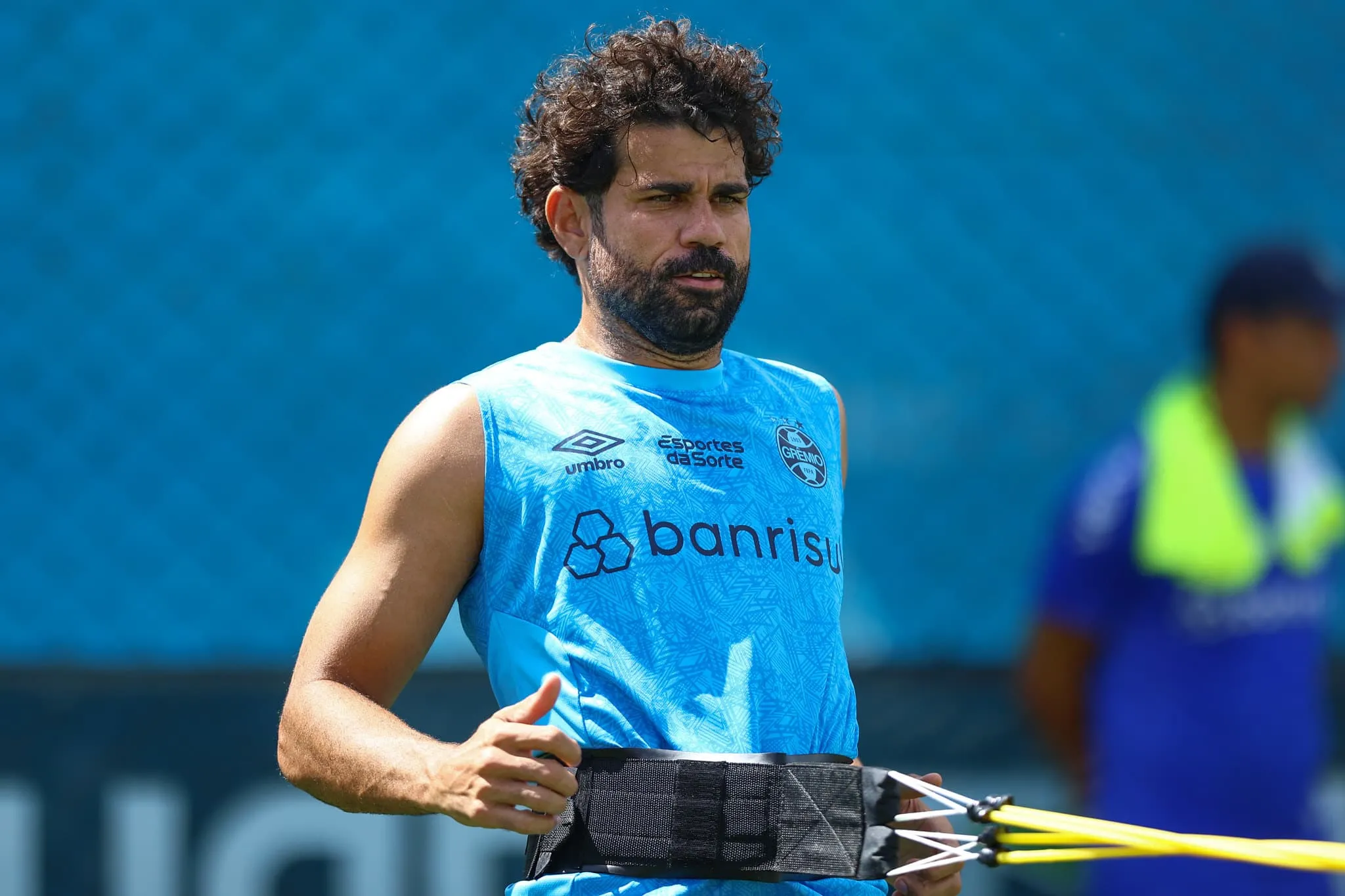 Gr&ecirc;mio mant&eacute;m mist&eacute;rio, mas Diego Costa treina normalmente e deve estrear no Gre-Nal
