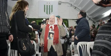 Banfield homenageou familiares e restituiu condi&ccedil;&atilde;o de s&oacute;cios a 11 v&iacute;timas da ditadura militar ligadas ao clube