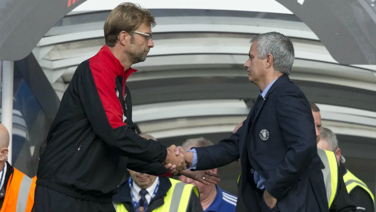 As entrevistas inspiradas de Klopp e Mourinho fizeram seu duelo ir al&eacute;m dos 90 minutos