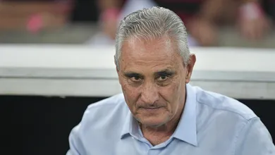 Flamengo e Palmeiras duelaram pelo posto de quem joga menos fora de casa
