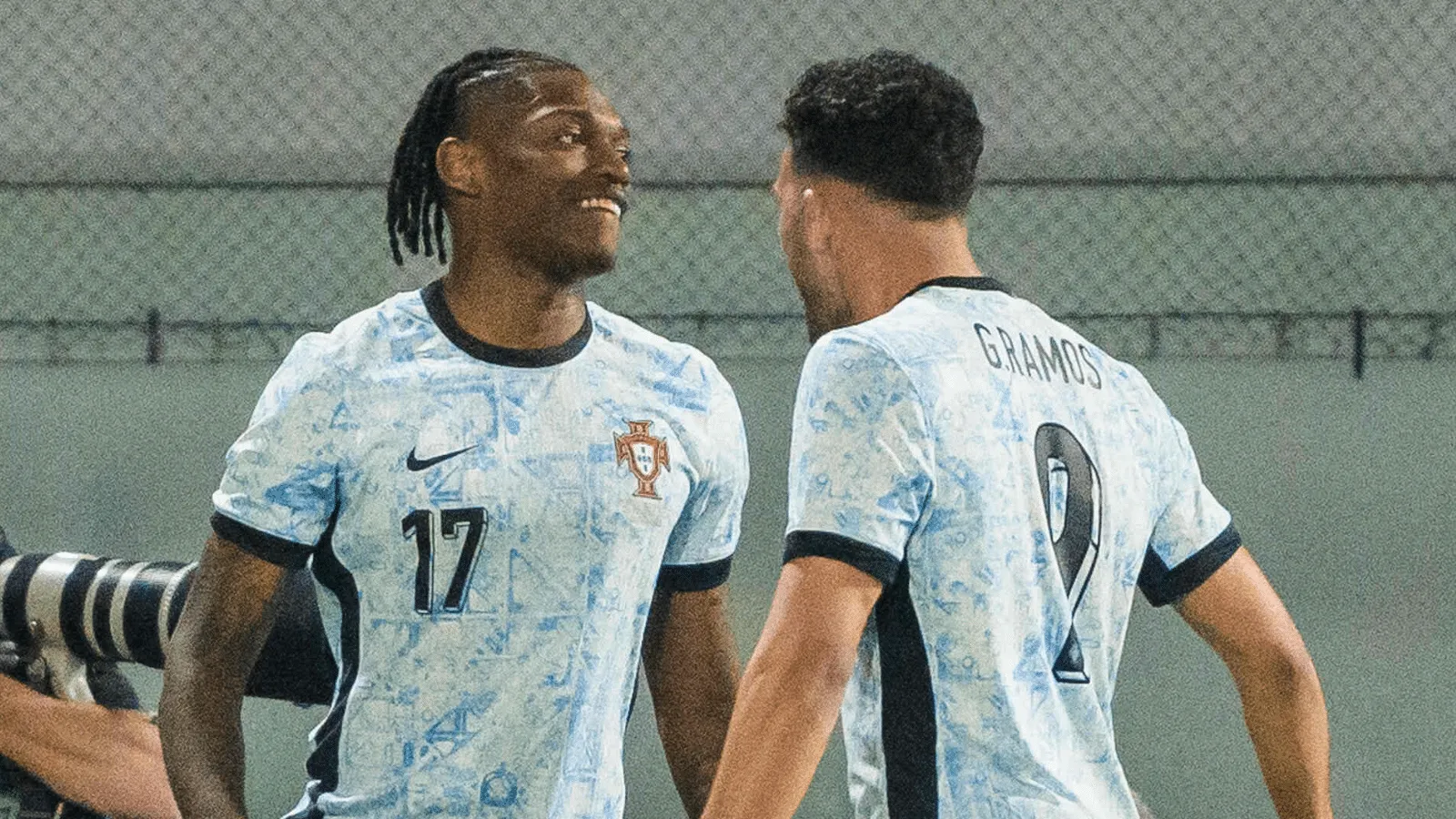 Portugal nem precisou de Cristiano Ronaldo para passear e golear a Su&eacute;cia