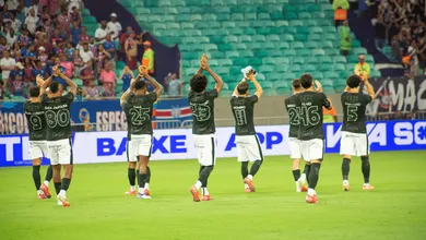 Ressaca do t&iacute;tulo garante segunda chance, mas sumidos do Corinthians n&atilde;o aproveitam