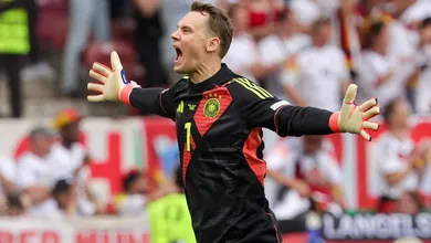 No dia em que igualou Buffon, Neuer foi essencial para 2&ordf; vit&oacute;ria da Alemanha na Euro