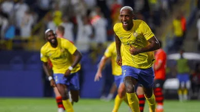 Ap&oacute;s primeiro tempo sonolento, Talisca entra em cena, marca dois e garante a vit&oacute;ria do Al-Nassr sobre o Al-Fayha