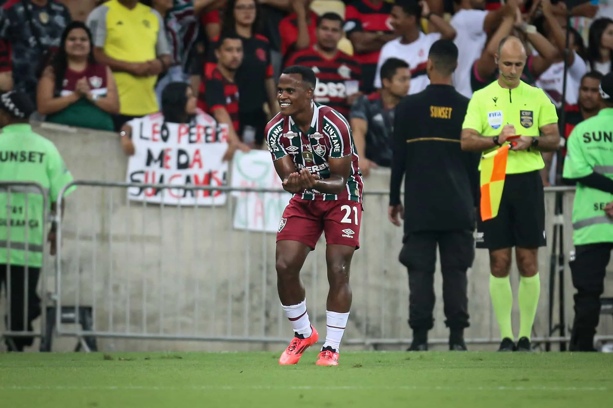 A conversa de Mano Menezes com Arias que decidiu o Fla-Flu para o Fluminense
