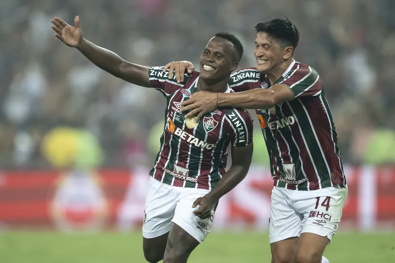 Arias comemora o gol do t&iacute;tulo da Recopa Sul-Americana do Fluminense que lavou a alma dos tricolores - at&eacute; dos que n&atilde;o est&atilde;o mais aqui (Foto: Icon Sport)