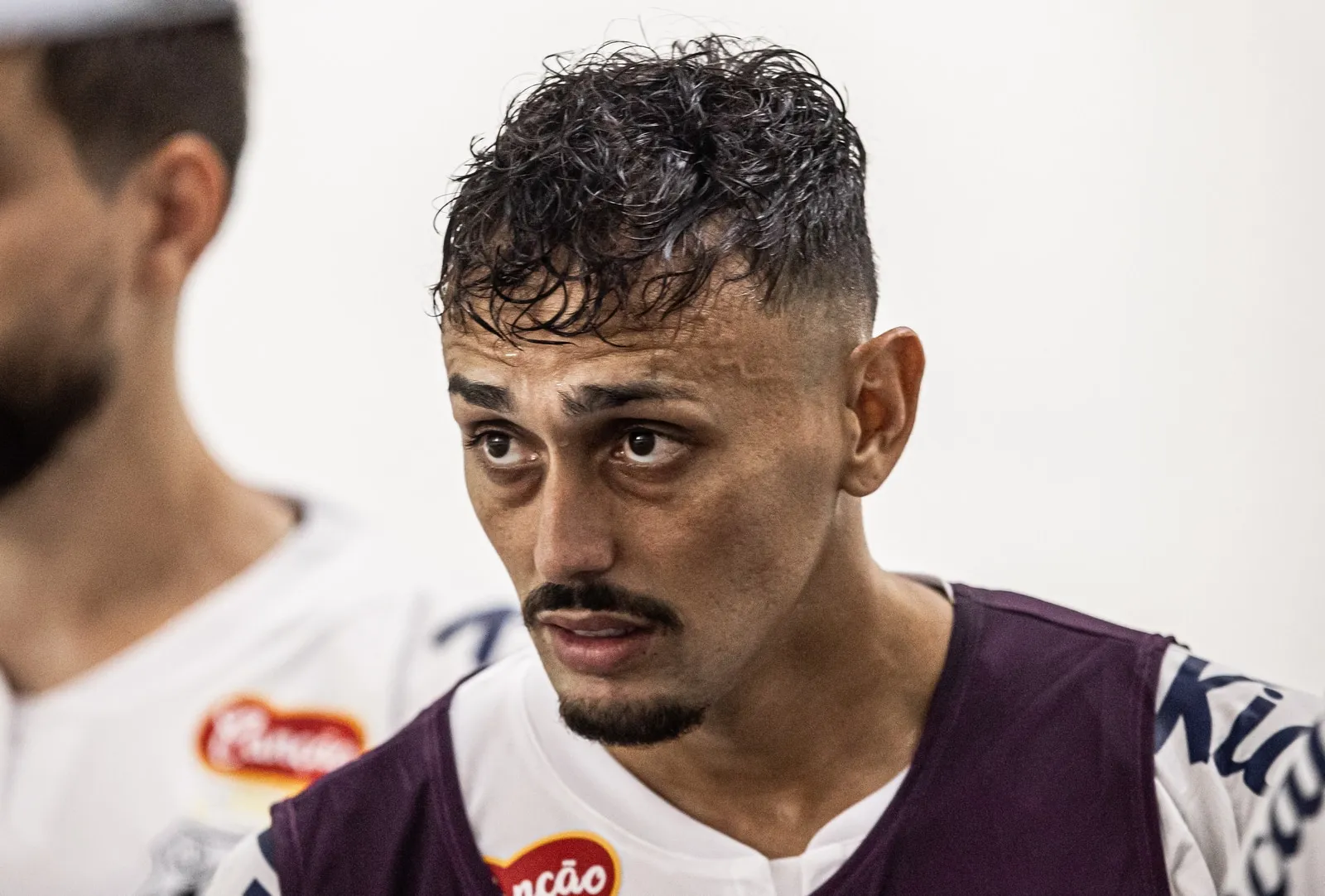 No &uacute;ltimo dia de janela, clubes japoneses tomam decis&atilde;o sobre Pituca, do Santos