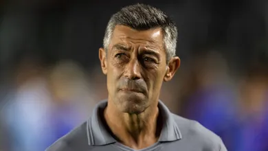 Vaias, &lsquo;sorte&rsquo; e armadilha: A noite de Caixinha em Santos x Bahia