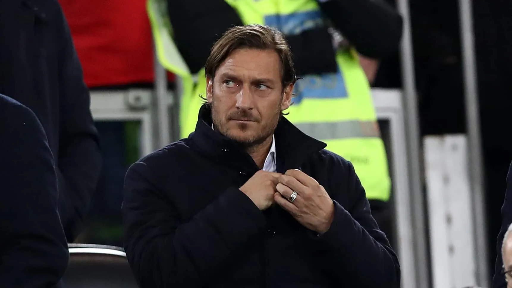 Sem se sentir envolvido, Totti pede demiss&atilde;o e critica: &ldquo;Querem afastar os romanos da Roma&rdquo;
