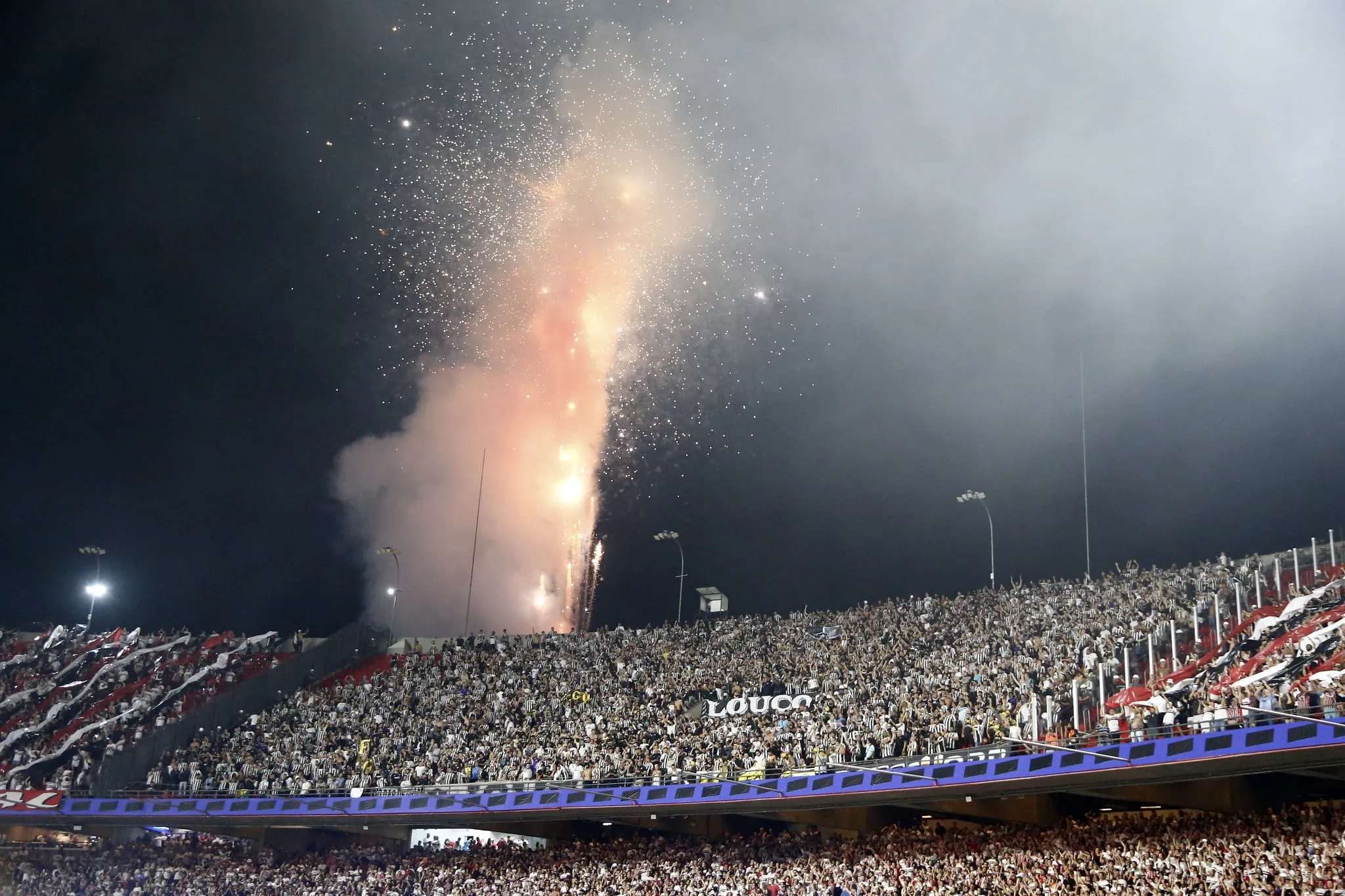 Pe&ntilde;arol &lsquo;lava as m&atilde;os&rsquo; e deixa decis&atilde;o sobre torcida do Botafogo com governo uruguaio