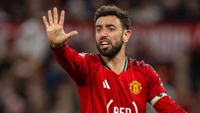 Bruno Fernandes revela bastidores de acordo frustrado com &lsquo;rival&rsquo; antes de assinar com o United