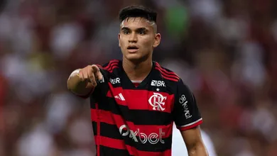 Alcaraz explica sa&iacute;da do Flamengo e revela se quer voltar: &lsquo;Aconteceram coisas&rsquo;