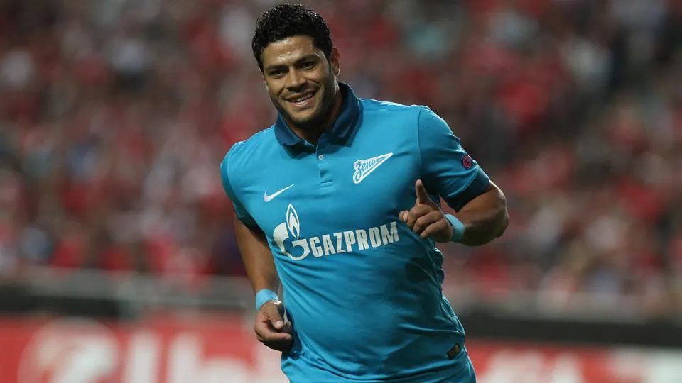 Grupo H: Zenit &eacute; o cabe&ccedil;a de chave, mas s&atilde;o tr&ecirc;s times para duas vagas