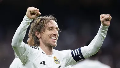 Modric iguala lenda merengue, conex&atilde;o Vini-Mbapp&eacute; decide e Real Madrid vence Girona