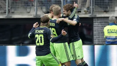 Falta pouco: Ajax bate PSV em Eindhoven e dispara