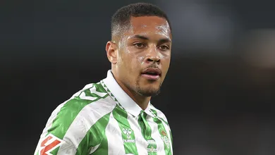 T&eacute;cnico de Vitor Roque diz o que falta para ele se tornar um grande jogador
