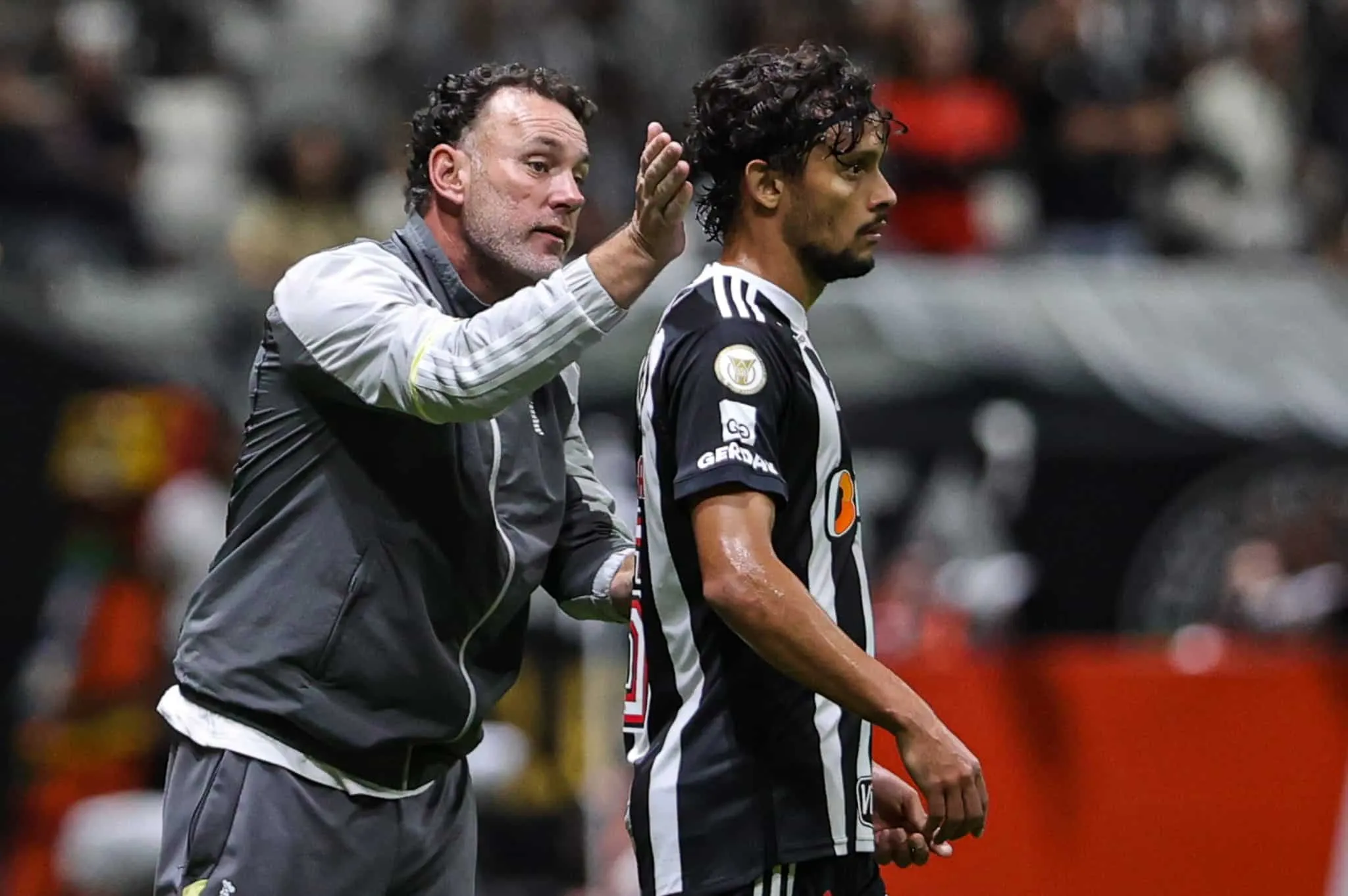 Como a lateral-esquerda se tornou a maior dor de cabe&ccedil;a de Milito no Atl&eacute;tico-MG