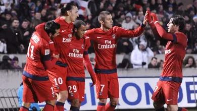 Lucas d&aacute; assist&ecirc;ncia para Ibra em vit&oacute;ria sem brilho do PSG