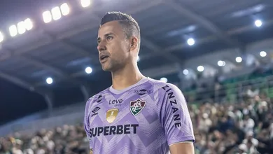 Sem Thiago Silva, Fluminense volta a tomar gol em falhas da zaga e perde para o Juventude