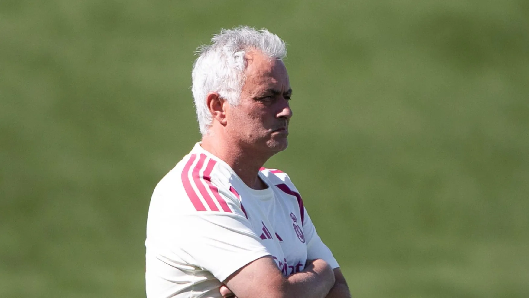 Real Madrid: &lsquo;Queda de bra&ccedil;o&rsquo; com volante desprestigiado por Mourinho pode travar mercado