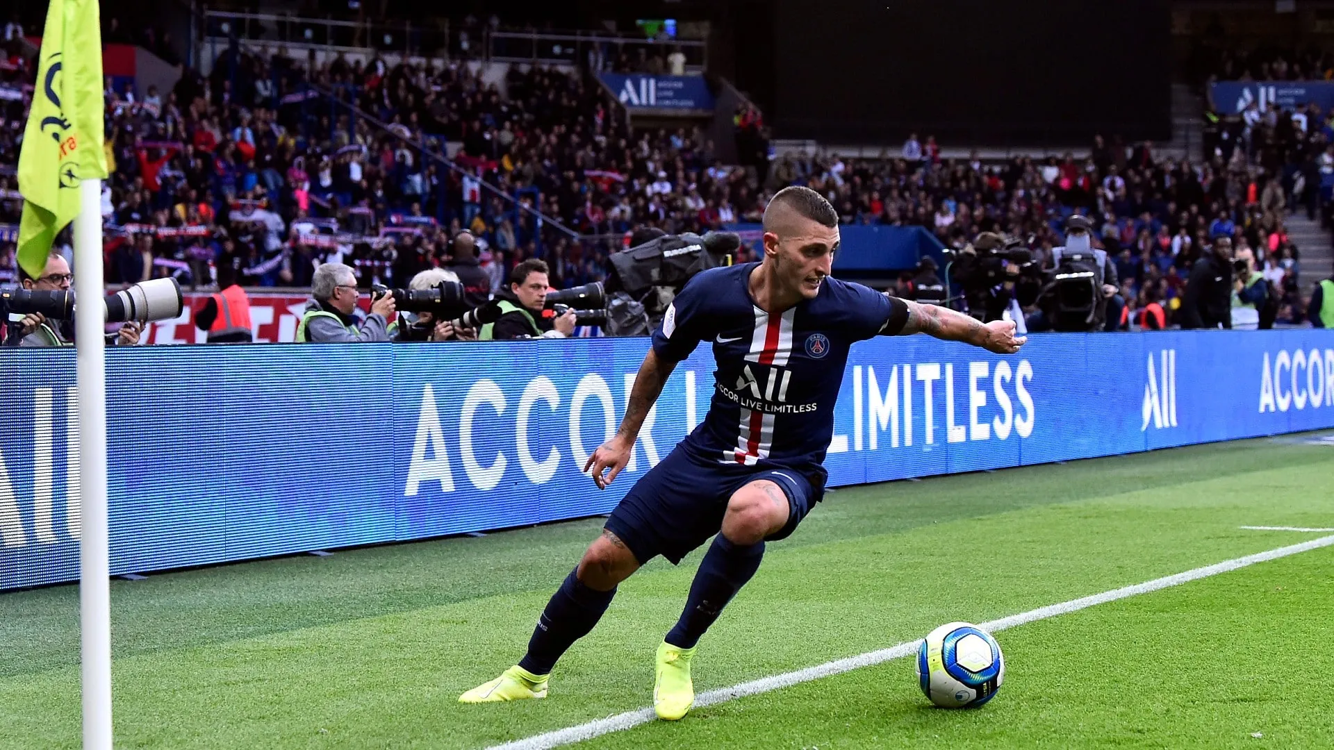 Verratti: &ldquo;Prefiro sofrer um gol a chutar a bola sem uma ideia clara de para quem estou passando&rdquo;