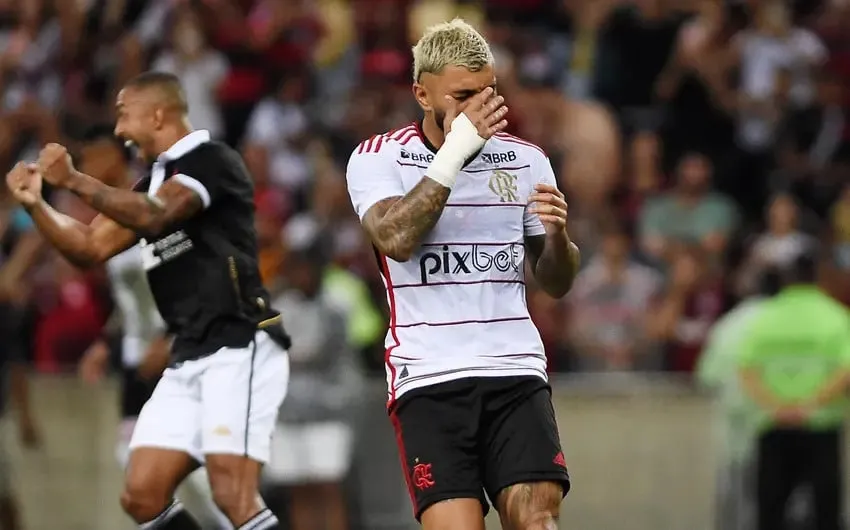 Piora no aproveitamento em p&ecirc;naltis explica falta de confian&ccedil;a de Gabigol no Flamengo