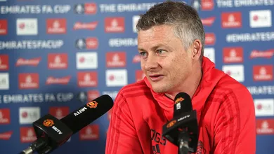 Solskjaer subverte a l&oacute;gica na Champions, e prefere decidir no Camp Nou: &ldquo;diferente dos 99,9% dos treinadores&rdquo;