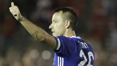 Sarri adoraria ter Terry em sua comiss&atilde;o t&eacute;cnica, mas, neste momento, acha dif&iacute;cil