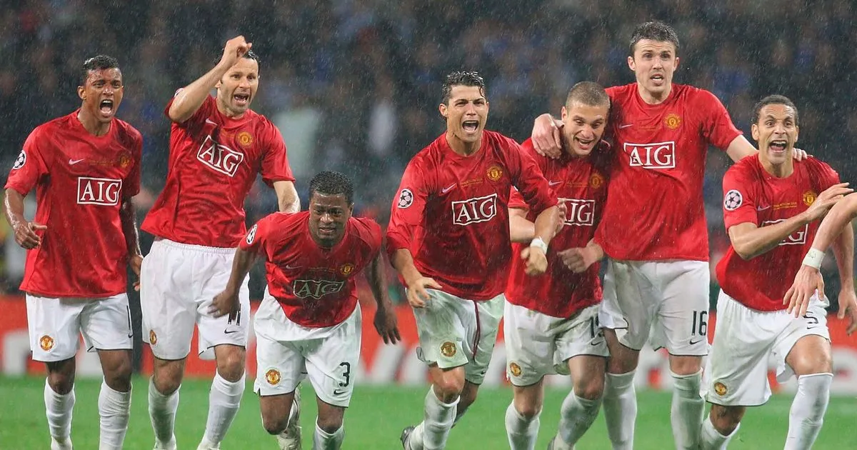 H&aacute; 10 anos, a tens&atilde;o tomou Moscou, na final que deu a Champions de volta ao United