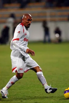 O ic&ocirc;nico Gui&ntilde;azu, em 2008, com a camisa do Internacional