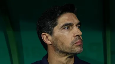 Abel desabafa ap&oacute;s pol&ecirc;mica com Klopp e n&atilde;o explica forma&ccedil;&atilde;o sem 9: estrat&eacute;gia?