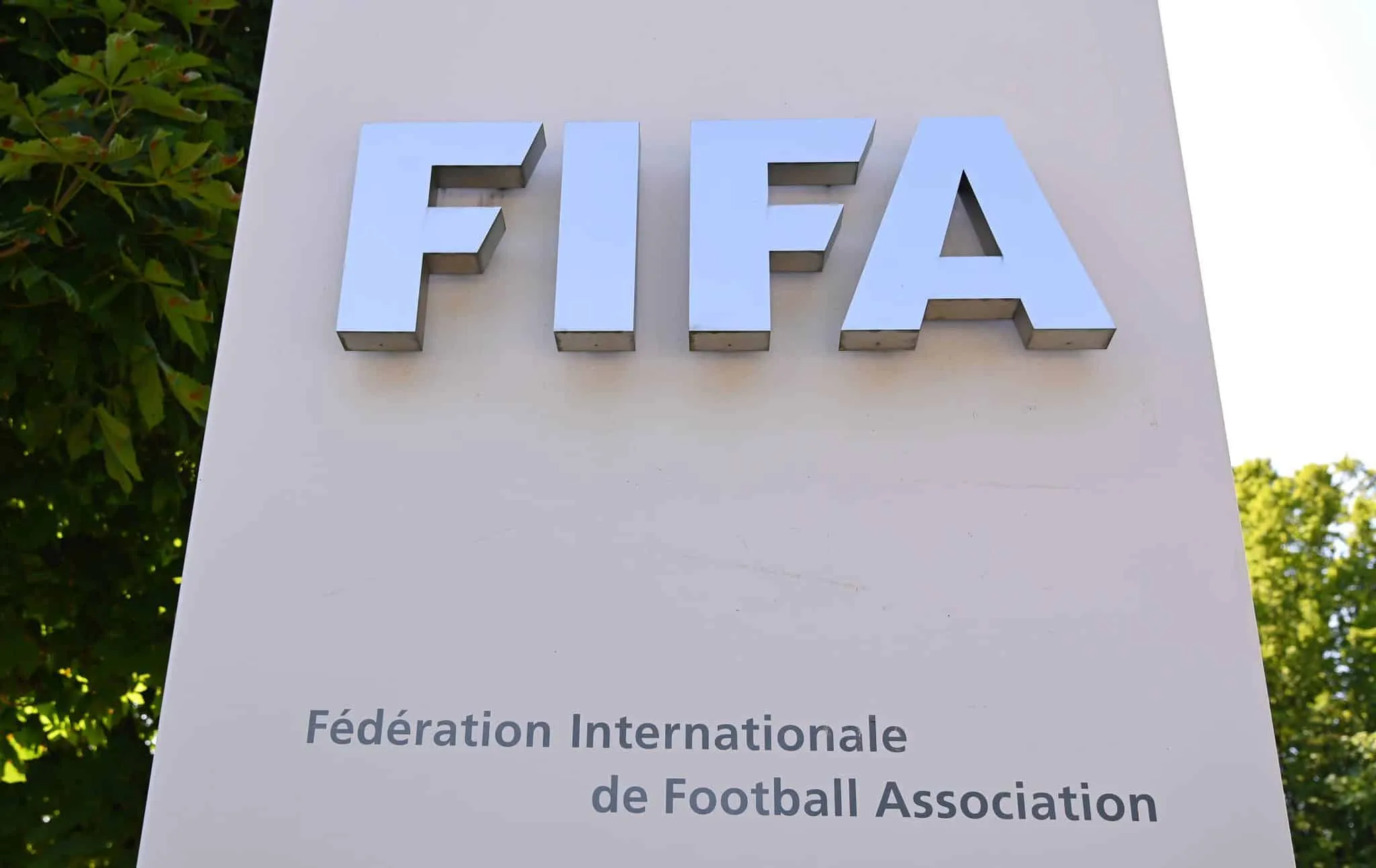 Transfer ban: O que &eacute; e como isso pode prejudicar os clubes punidos?