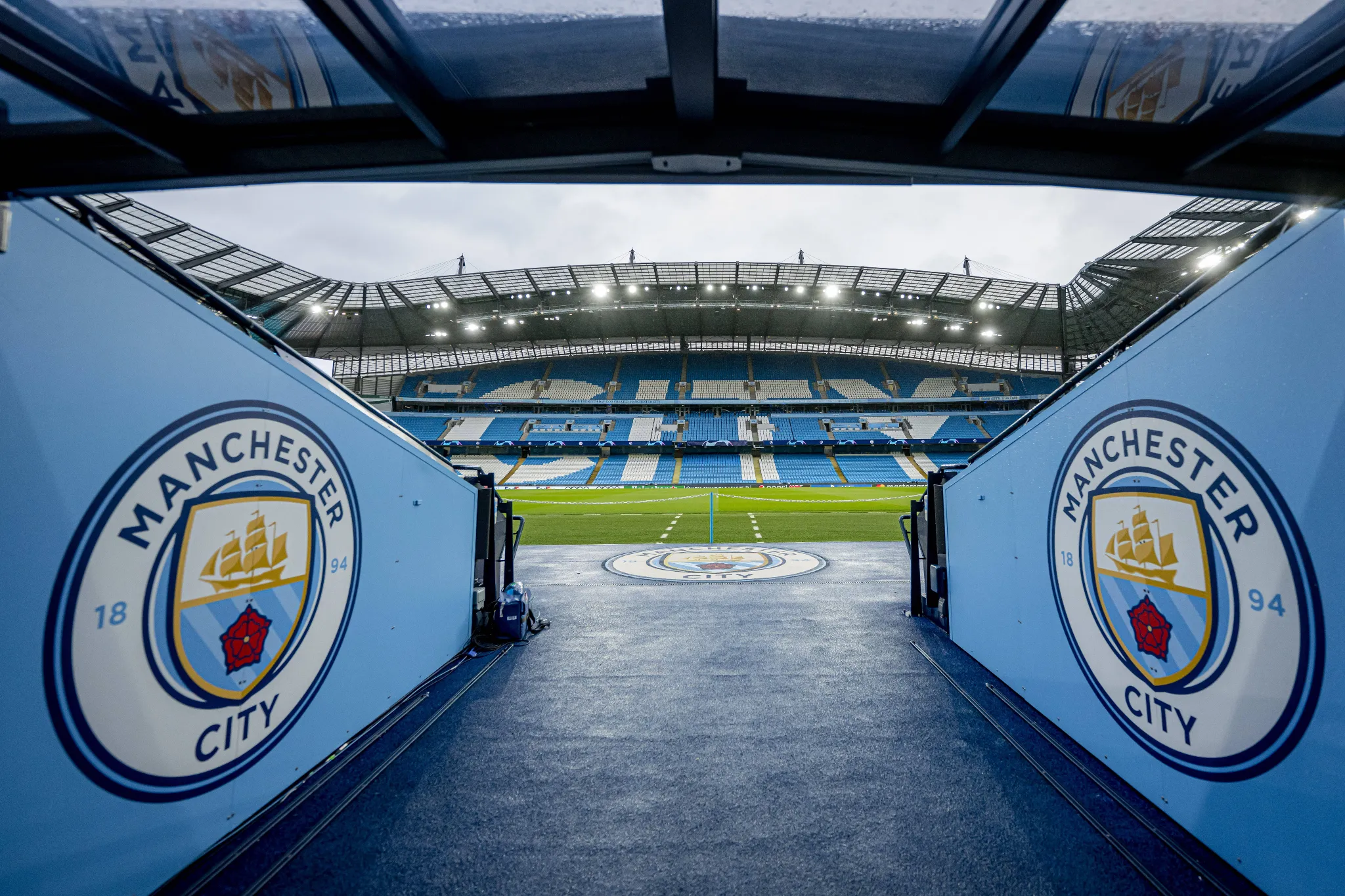 Dois anos depois, como est&aacute; o caso das 115 acusa&ccedil;&otilde;es do Manchester City?
