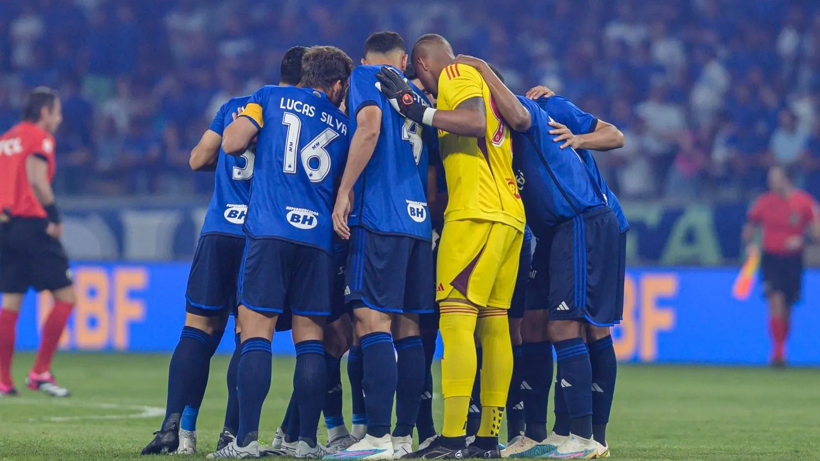 Cruzeiro inicia segundo turno ap&oacute;s primeira metade de surpresas e oscila&ccedil;&atilde;o