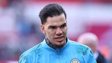 &Eacute;derson de sa&iacute;da do City? O que se sabe sobre negocia&ccedil;&atilde;o do goleiro com o Galatasaray