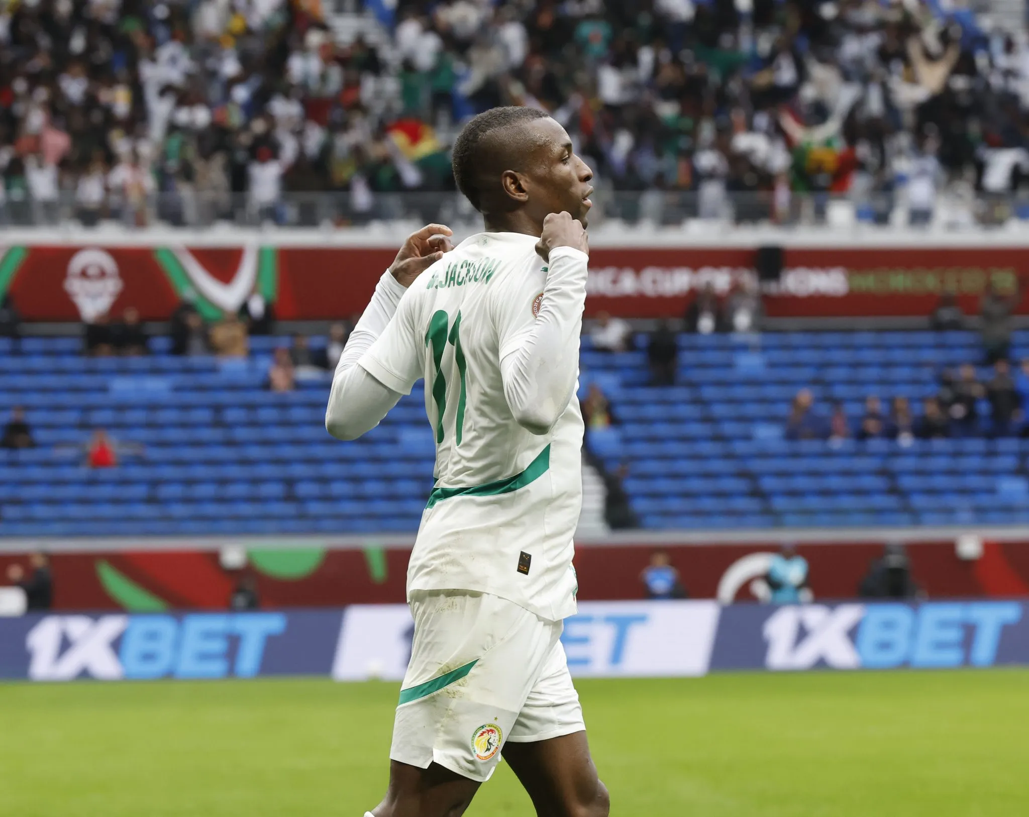 Nicolas Jackson comemora gol de Senegal