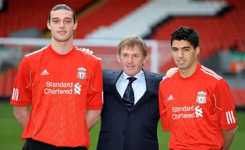 Ex-Liverpool ser&aacute; julgado por suposta viola&ccedil;&atilde;o de medida protetiva na Inglaterra