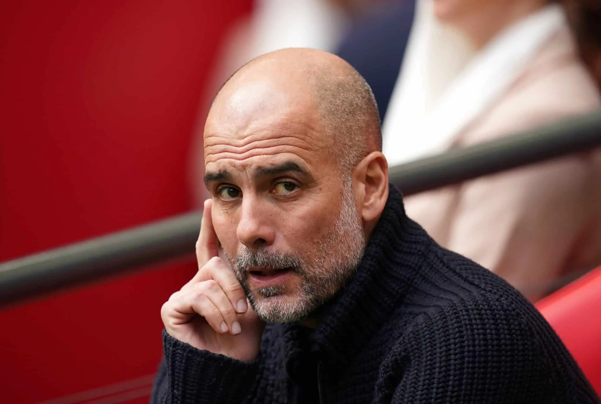 Guardiola critica milh&otilde;es investidos por Arsenal e Manchester United: &lsquo;N&atilde;o vira not&iacute;cia&rsquo;