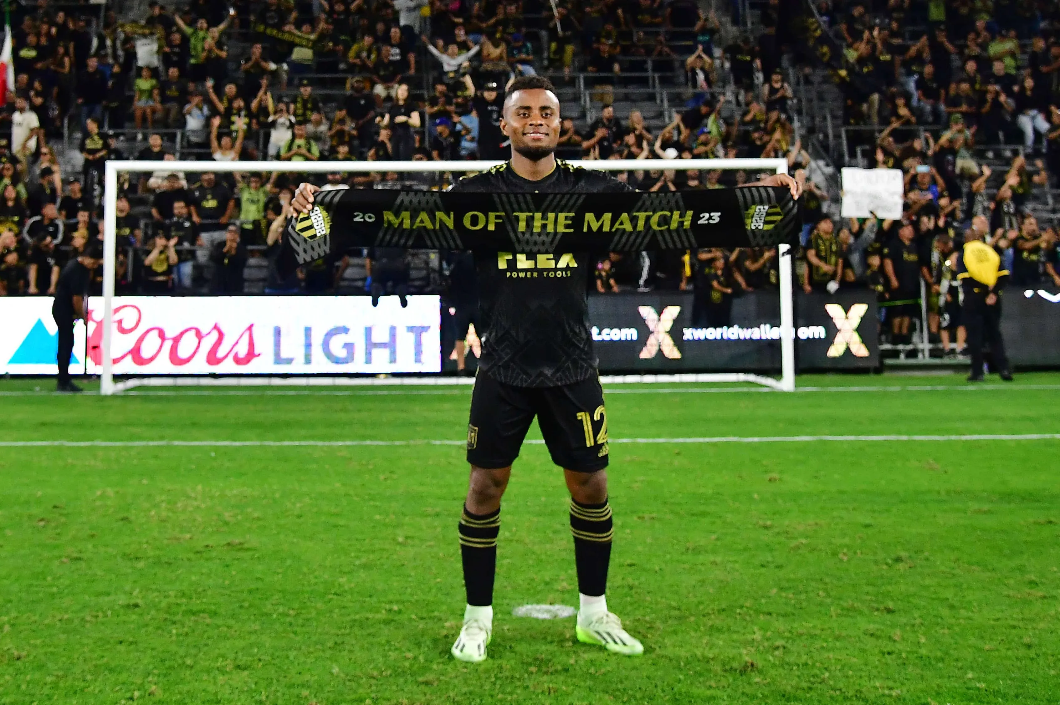 Como joga Diego Palacios, novo lateral do Corinthians?