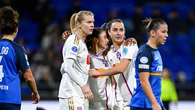 Lyon, a m&aacute;quina de vencer do futebol feminino, venceu de novo na Champions e encaminhou vaga