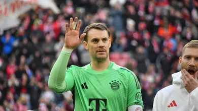 Por que o Bayern de Munique trata o futuro incerto de Neuer com tranquilidade?