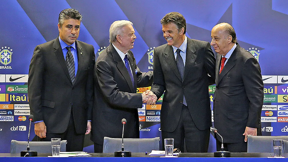 Novo coordenador da sele&ccedil;&atilde;o &eacute; o senhor Waldemar. Ou quase isso