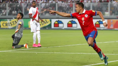 Sob a hostilidade do cl&aacute;ssico, S&aacute;nchez teve atua&ccedil;&atilde;o para se firmar entre as lendas do Chile