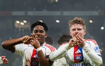 Endrick brilha com faceta subestimada, mas outro brasileiro rouba a cena em vit&oacute;ria do Lyon