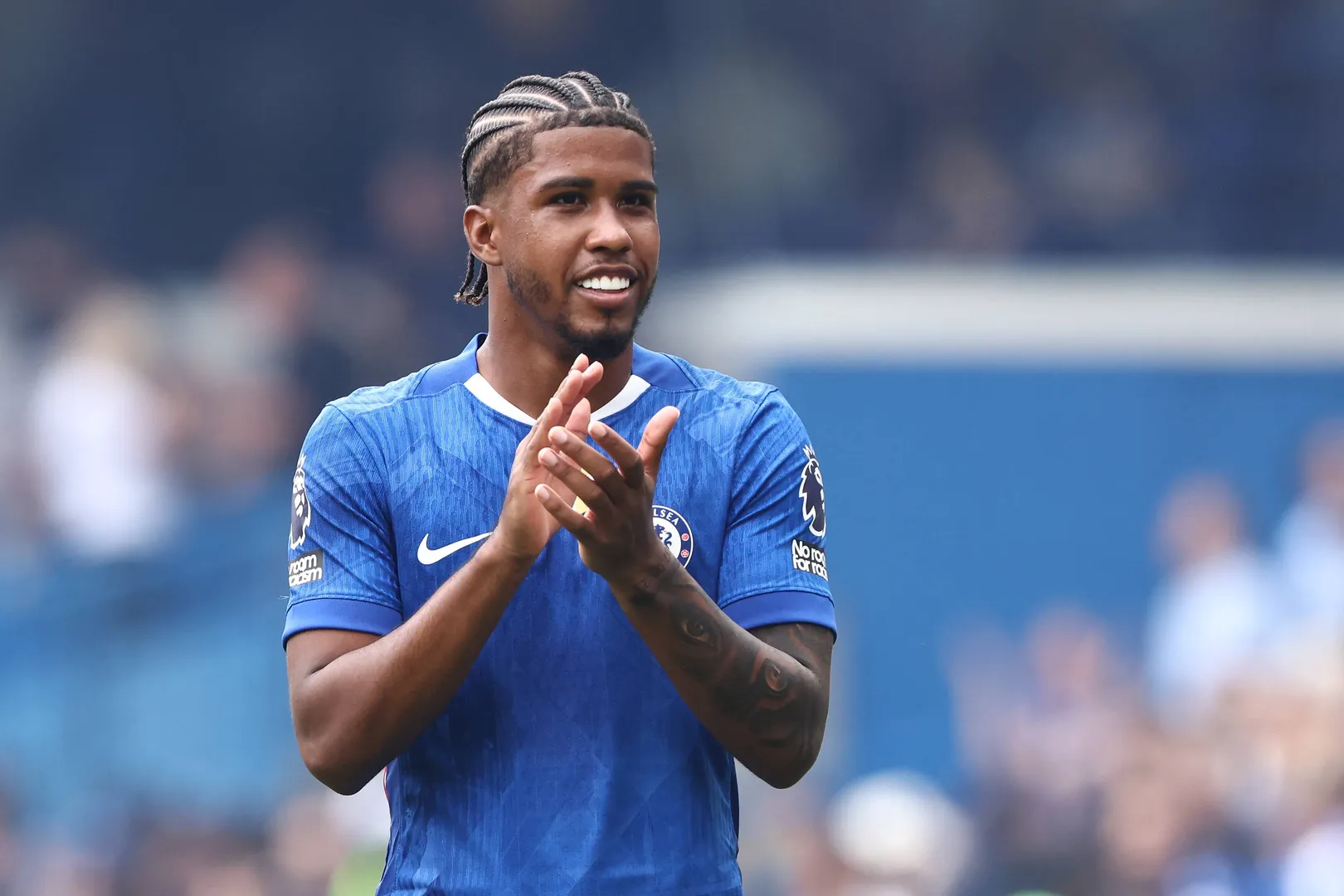 Andrey Santos ainda busca espa&ccedil;o no Chelsea (Foto: Imago)