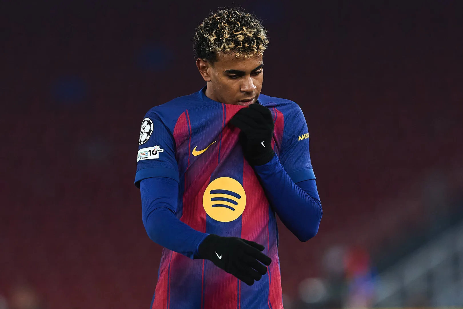 Lamine Yamal em atua&ccedil;&atilde;o pelo Barcelona (Foto: IMAGO / Photo Players Images)
