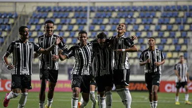 Com facilidade, Atl&eacute;tico-MG constr&oacute;i resultado no primeiro tempo e goleia na estreia da Copinha