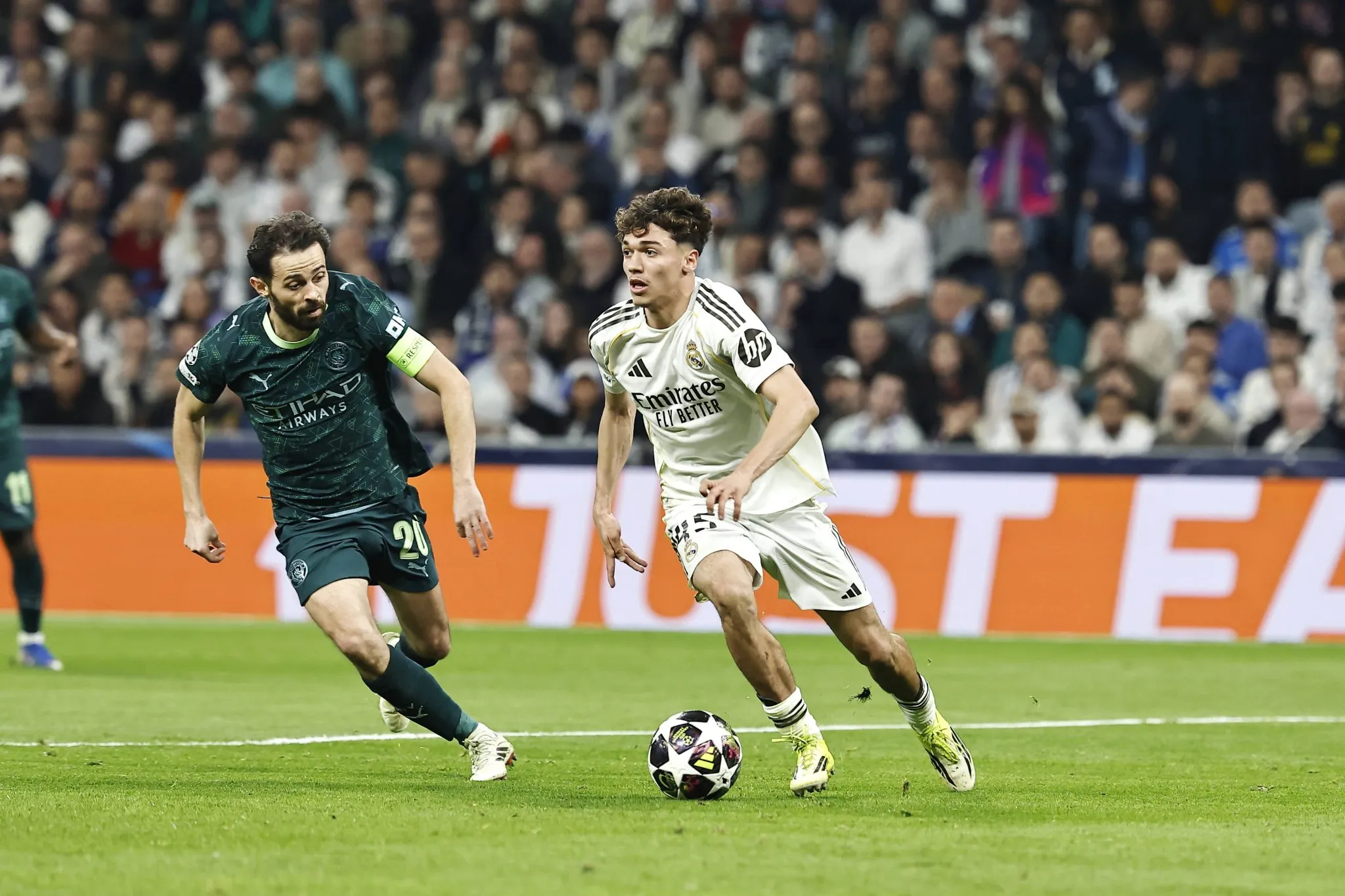 Pitarch marcado por Bernardo Silva em Real Madrid x Manchester City